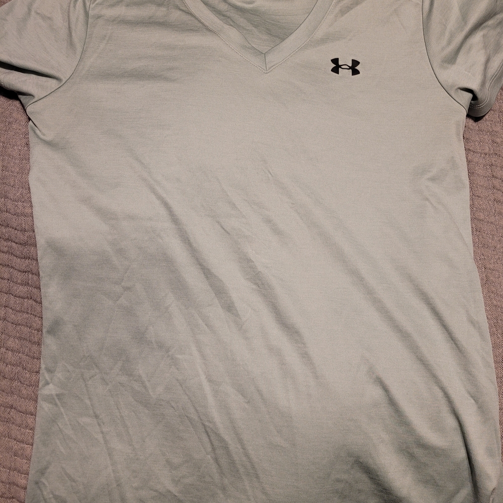 Under Armour Light Green V-Neck Athletic Tee